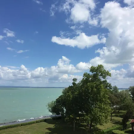 Beachfront Apartman * Siofok