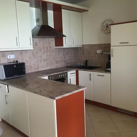 Beachfront Apartman *
